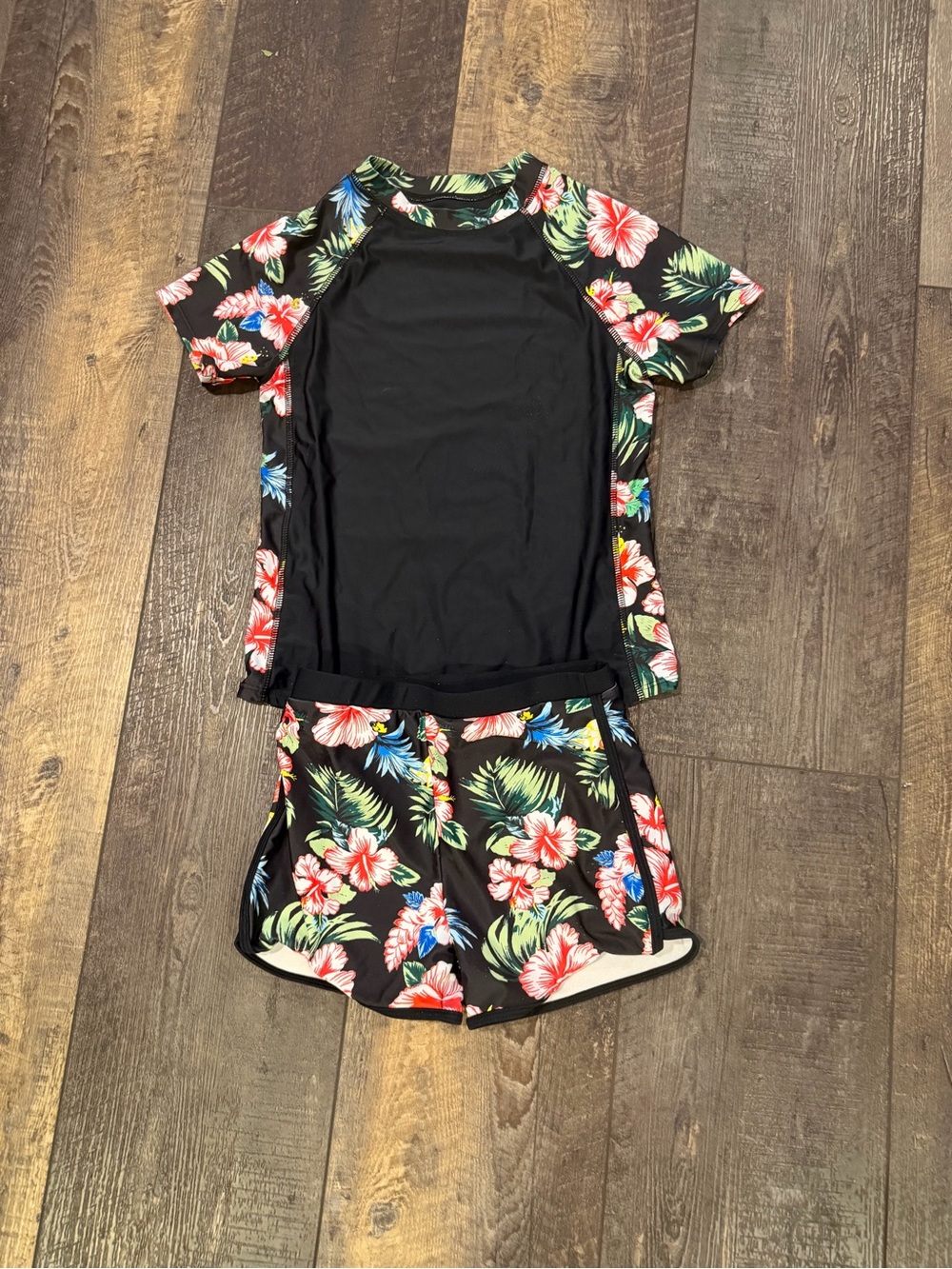 Two piece girl rash guard Hawaiian Flowers + Black 12T